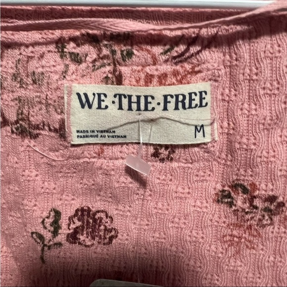 We the Free Clover Printed Thermal Pink, New with Tags - Picture 6 of 6